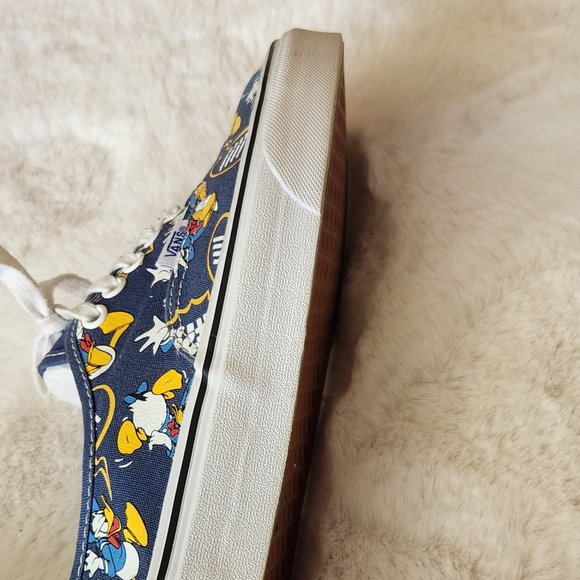 Vans Limited Edition Donald Duck Disney tennis shoes Men 9.5 Womens 11 - Picture 7 of 16